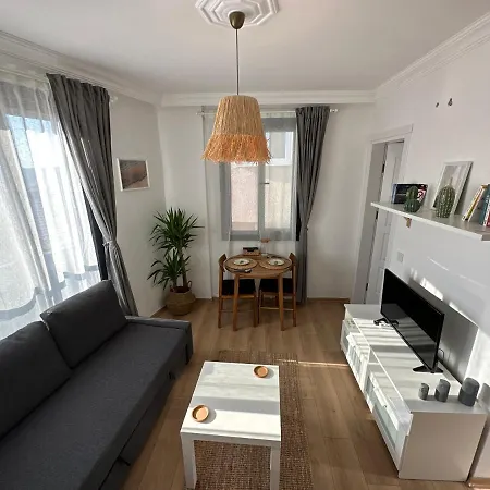 Apartment House Of Spring *